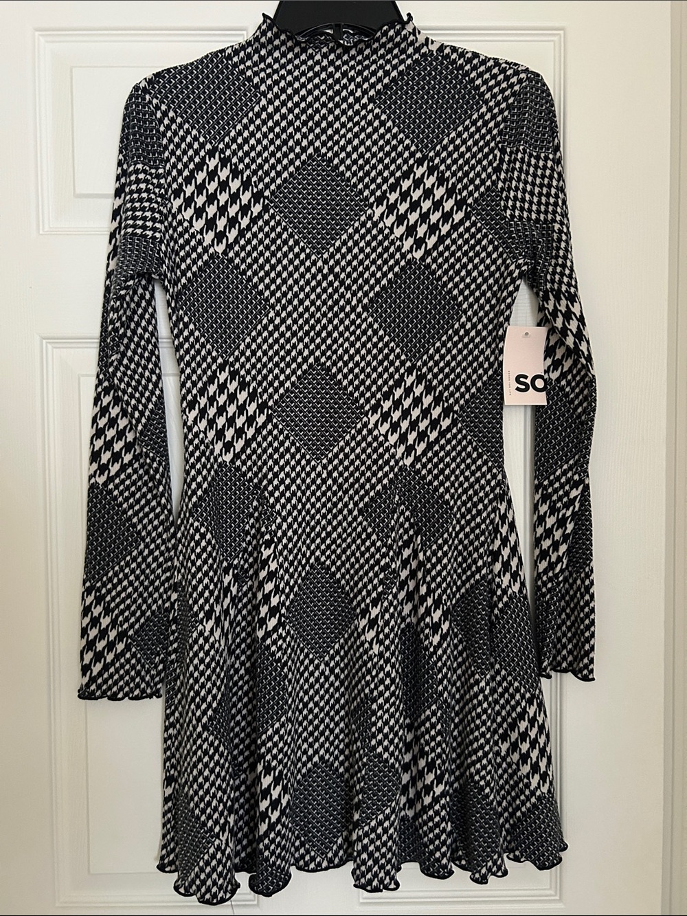 SO Black & White Houndstooth Patchwork Long-Sleeve Fit-and-Flare Dress